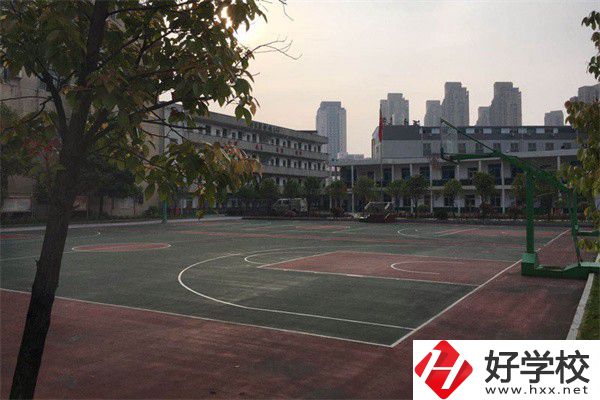長沙醫衛技校有哪些？辦學條件怎么樣？