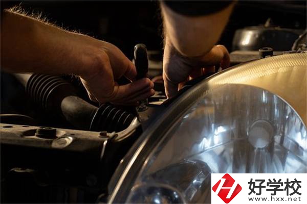 長沙中職學校有什么熱門專業？哪些適合女生學習？