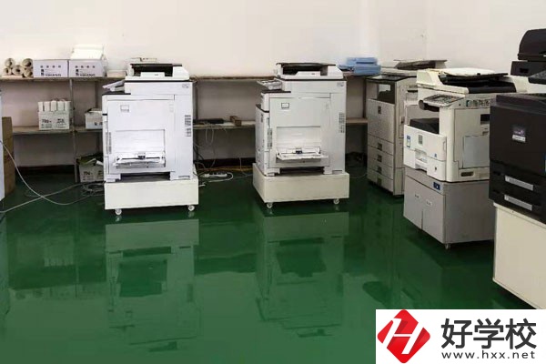 新化縣楚怡工業學校怎么樣，辦學條件好嗎？