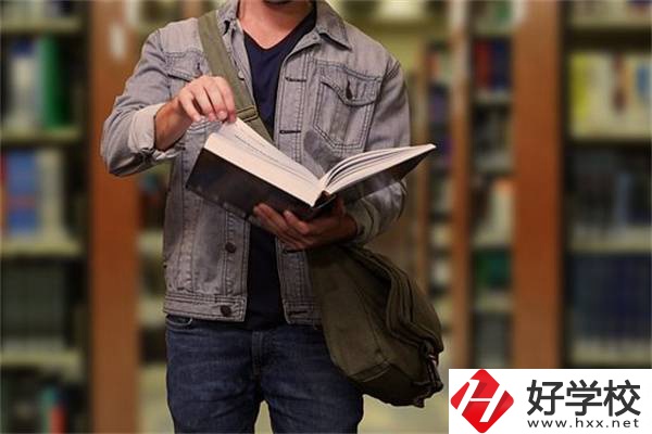 在湖南就讀普通高中和職業高中有什么區別？職高怎么樣？