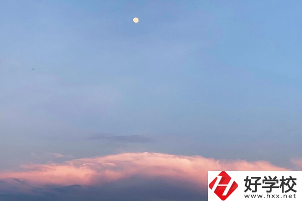 南縣創意職業技術學校有什么推薦專業？