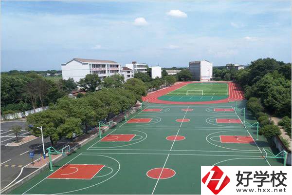 益陽市綜合職業中等專業學校操場