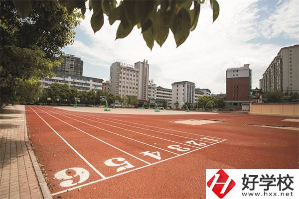 衡陽市信息網絡工程學校是公辦還是民辦？學費是多少？