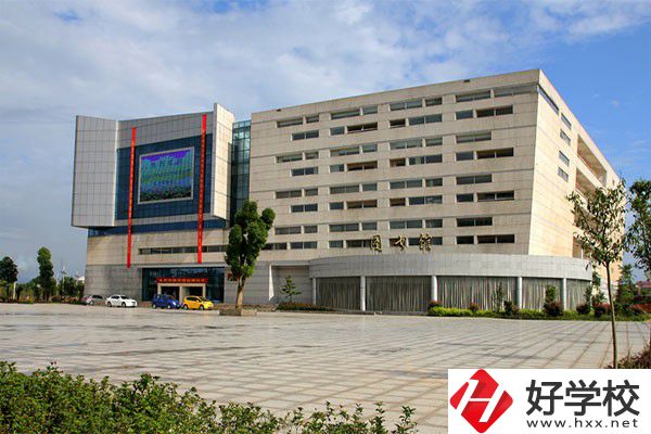 永州有中職部的大專有哪幾所？收費標準是多少？