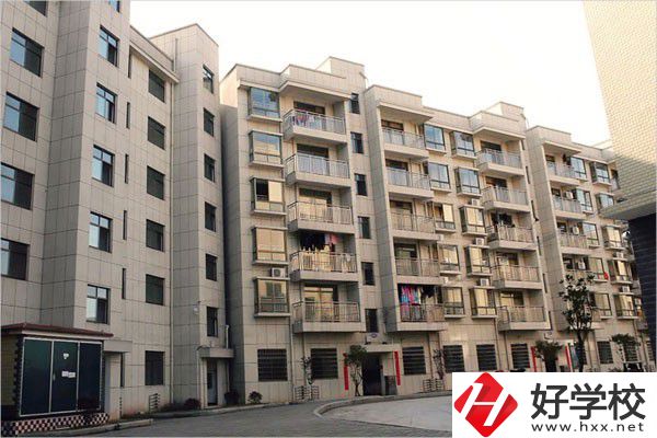 湖南省茶陵縣職業中等專業學校宿舍樓