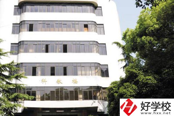 湖南省工業技師學院教學樓