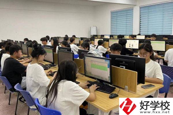長沙幼兒師范高等?？茖W校實訓室