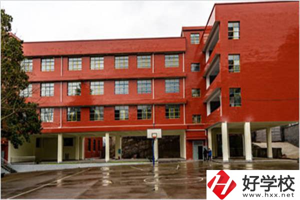 懷化市洪江區工業職業中等專業學校教學樓