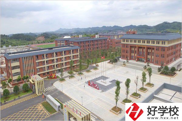 郴州什么職校有圖書館？學校有特色嗎？
