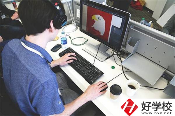 湖南初中生讀職校學什么專業比較好？哪個專業好考公？