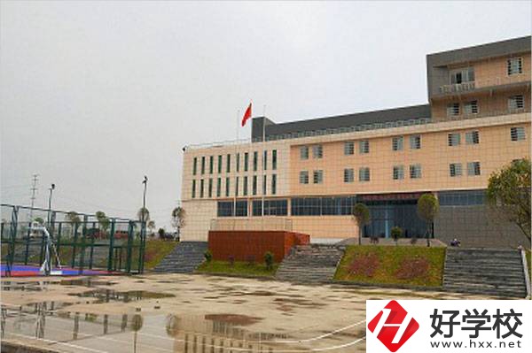 婁底市環宇中等職業技術學校在哪里？辦學條件怎么樣？
