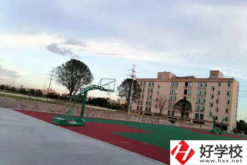 湘潭計算機職業學校怎么樣？有什么特色專業？