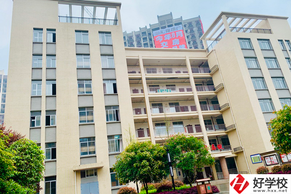 邵陽市哈博職業中專學校教學樓