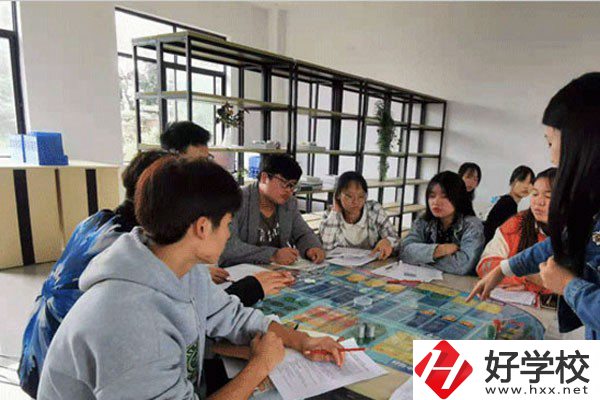 湖南懷化商業學校實訓室