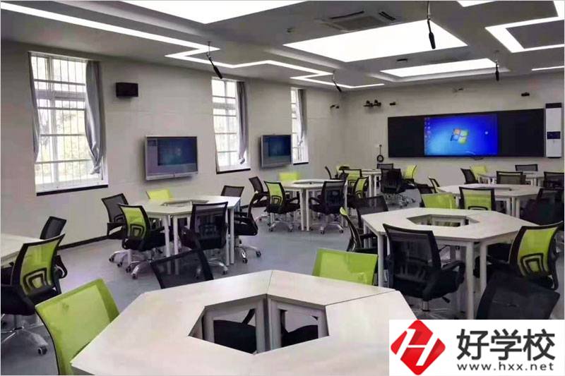 安鄉縣職業中專學校師資力量如何？值不值得報考？