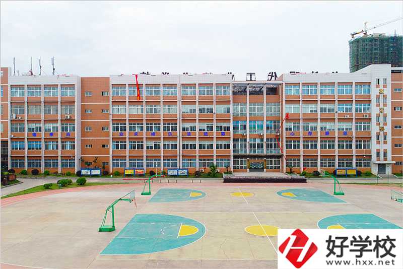 初中畢業讀湖南健康學校怎么樣？有哪些專業？
