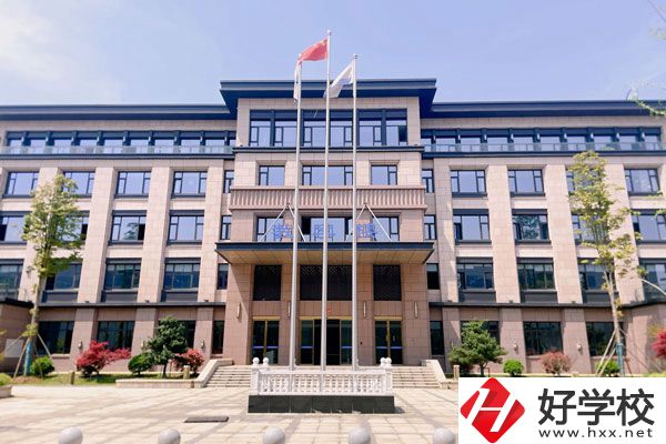 長沙中遠職業中專學校的辦學特色有哪些？