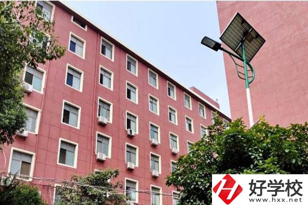 益陽市第一職業中專學校是重點學校嗎？升學率高嗎？
