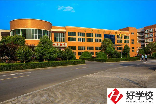 慈利縣職業中等專業學校生活服務大樓
