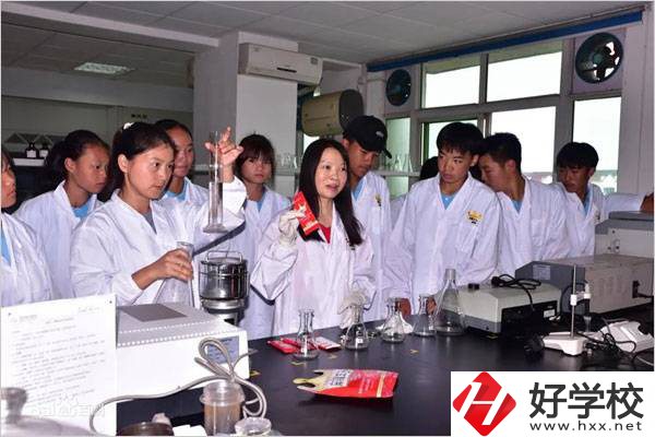 岳陽有哪所中職學校有辣條專業？該專業學了有用嗎？