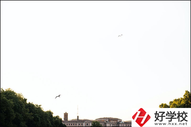 長沙中專有什么好的空乘學校？