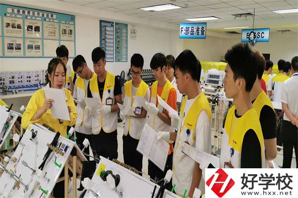 永州市工商職業中等專業學校實訓室