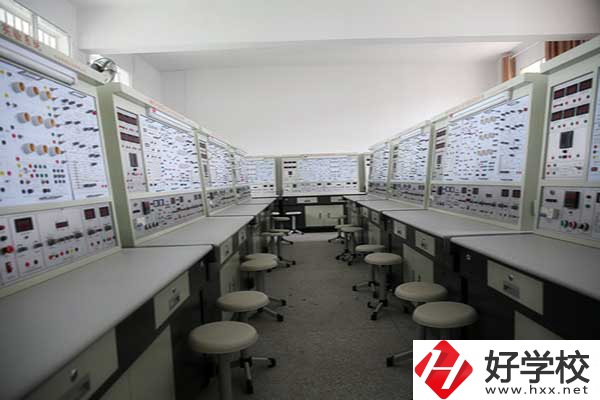 麻陽苗族自治縣職業中等專業學校實訓室