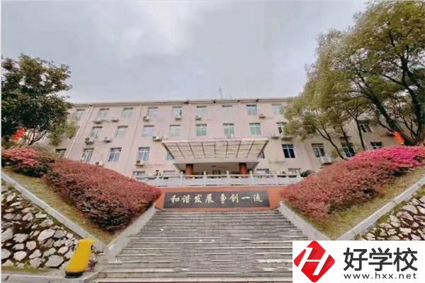 長沙有哪些中專接收轉學生？轉學后可以換專業嗎？