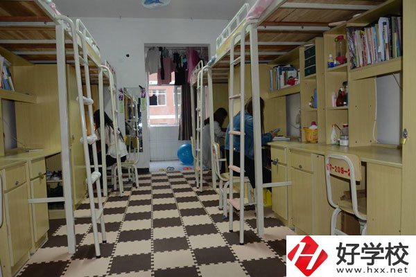 張家界地區有名氣的中職學校有哪些？