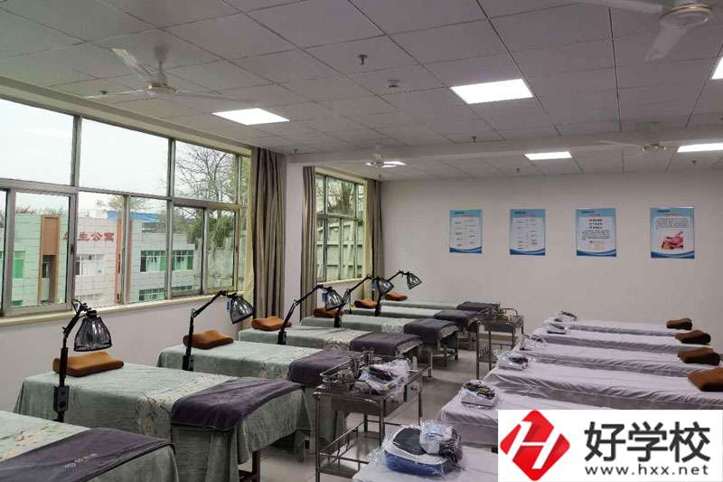 長沙康明中等職業學校實訓室