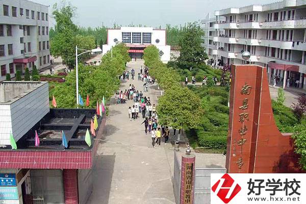 益陽市南縣有幾個職業中專學校?教學情況怎么樣?