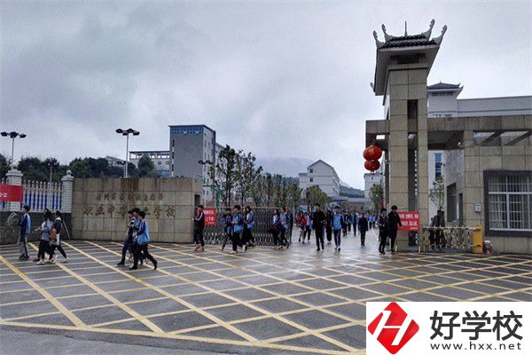 懷化中職學什么專業可以做導游？有什么學校推薦？