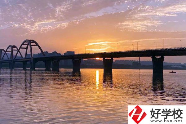 湖南省水利水電建設工程學校宿舍環境怎么樣？