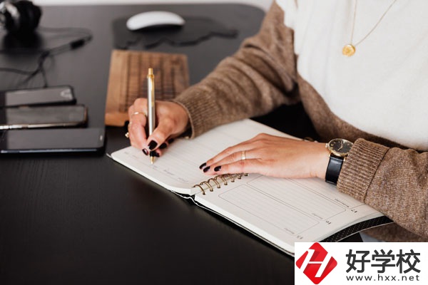 衡山明星體育藝術中等專業學校好不好？