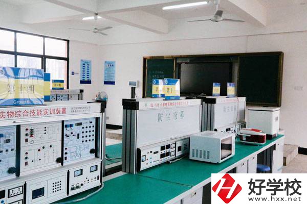 邵陽工業學校實訓室