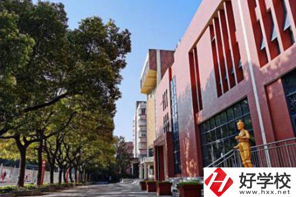 湖南建設中等職業學校怎么樣?是中專嗎?