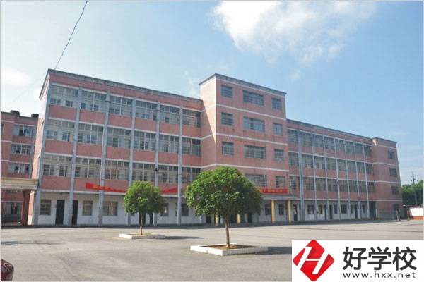 寧鄉市瀟湘職業中專學校教學樓