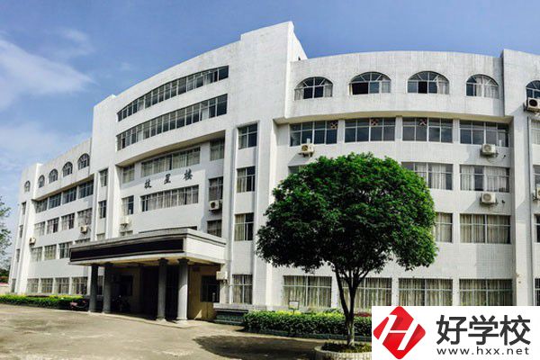 漣源市工貿職業中等專業學校有哪些專業？學費是多少？