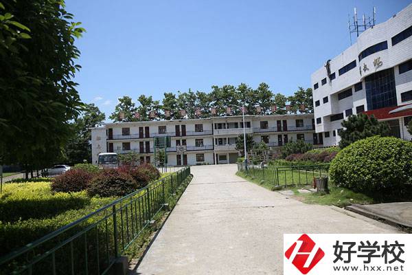 懷化市溆浦有什么中專學校？辦學條件如何？