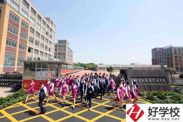 長沙涉外旅游職業中專的藝術設計與制作專業怎么樣？