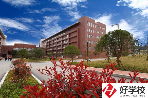 張家界航空職業技術學院教學樓