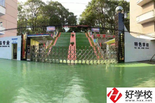 株洲英泰軟件工程技術學校有哪些辦學特色和榮譽？
