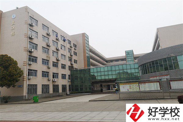 湖南想學UI推薦哪些中職？學校就業如何？