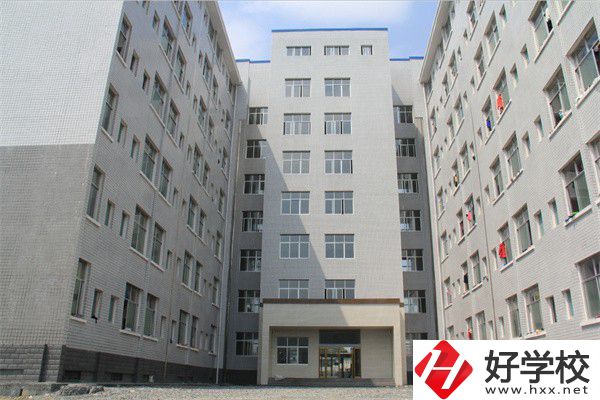 吉首大學師范學院有哪些五年制大專專業？