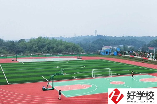 湖南華中工業技工學校好不好？