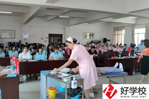 益陽市衛生職業技術學校實訓室