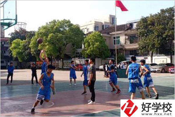 醴陵市淥江職業技術學校運動場