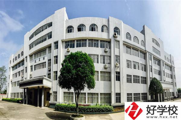 婁底市最好的公辦中專是哪所？有什么辦學特色？