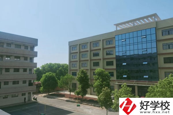 常寧市職業中等專業學校實訓樓