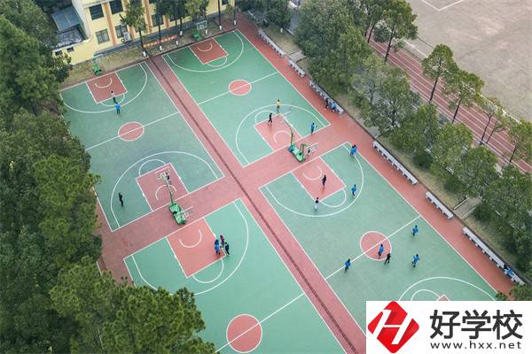 衡陽市鐵路運輸職業學校學費貴嗎？有哪些特色？